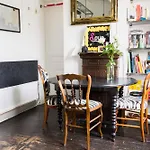 Superb Apt With A Balcony At The Heart Of Paris !
