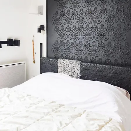 Appartamento Superb Apt With A Balcony At The Heart Of ! Parigi